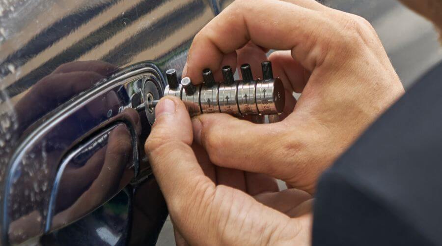 Professional residential roofers in Raymond, CA